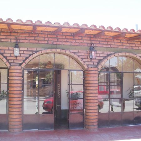 Hostal Rustyk Cafayate Eksteriør bilde