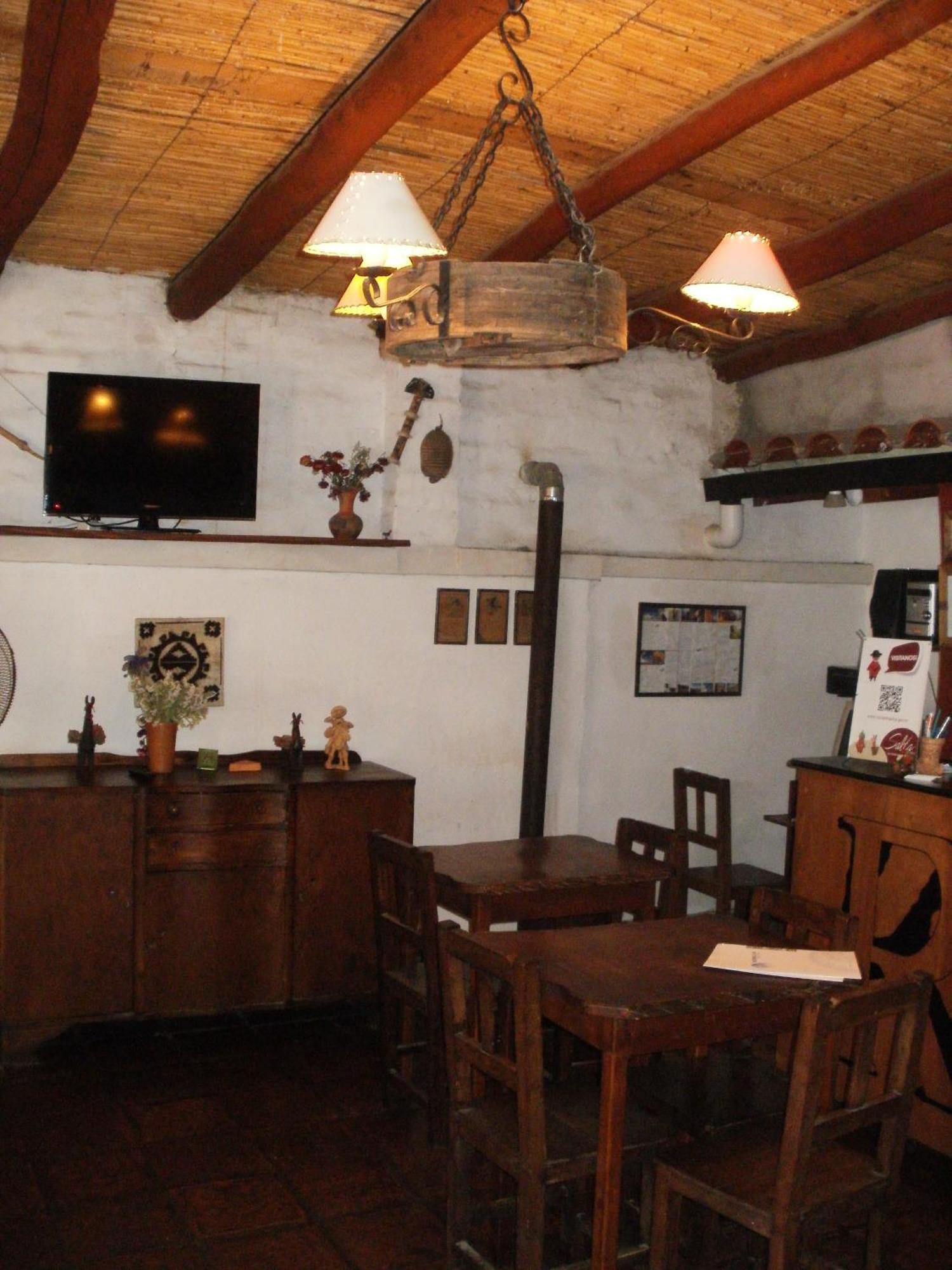 Hostal Rustyk Cafayate Eksteriør bilde