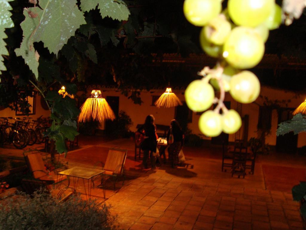 Hostal Rustyk Cafayate Eksteriør bilde