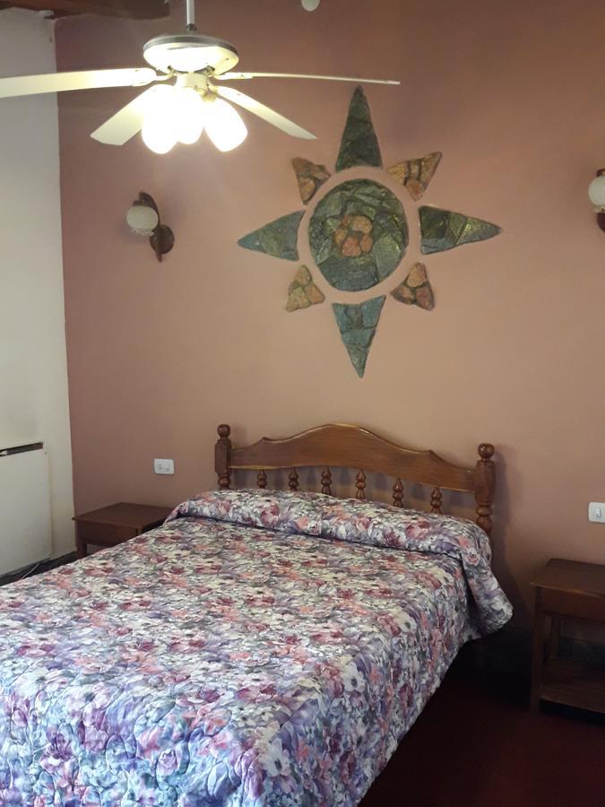 Hostal Rustyk Cafayate Eksteriør bilde