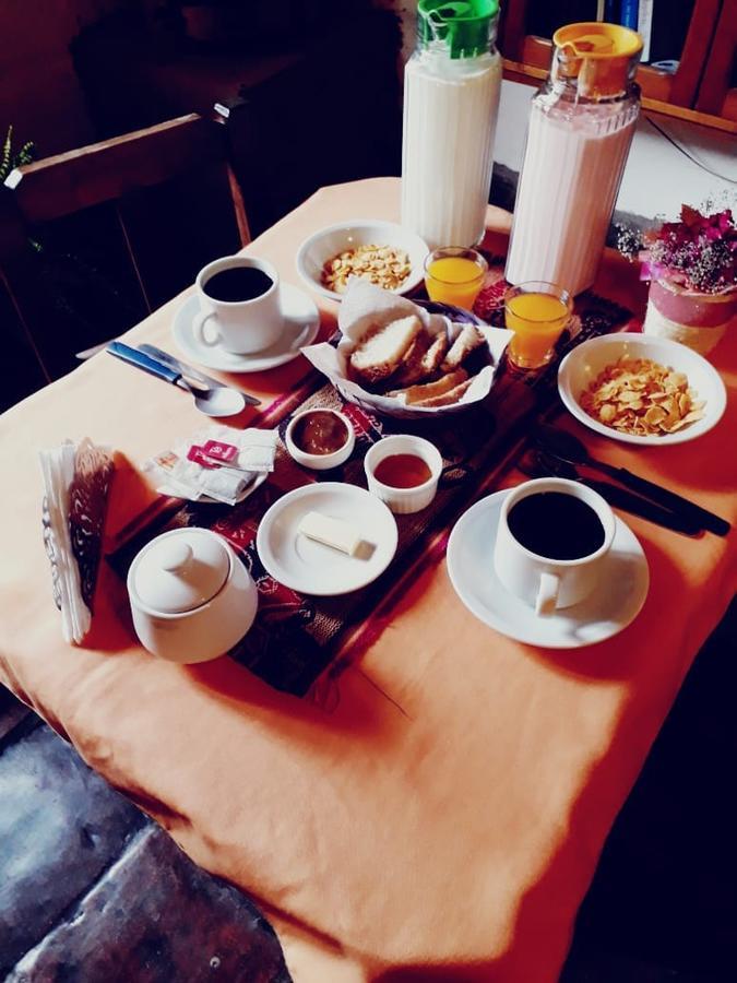 Hostal Rustyk Cafayate Eksteriør bilde